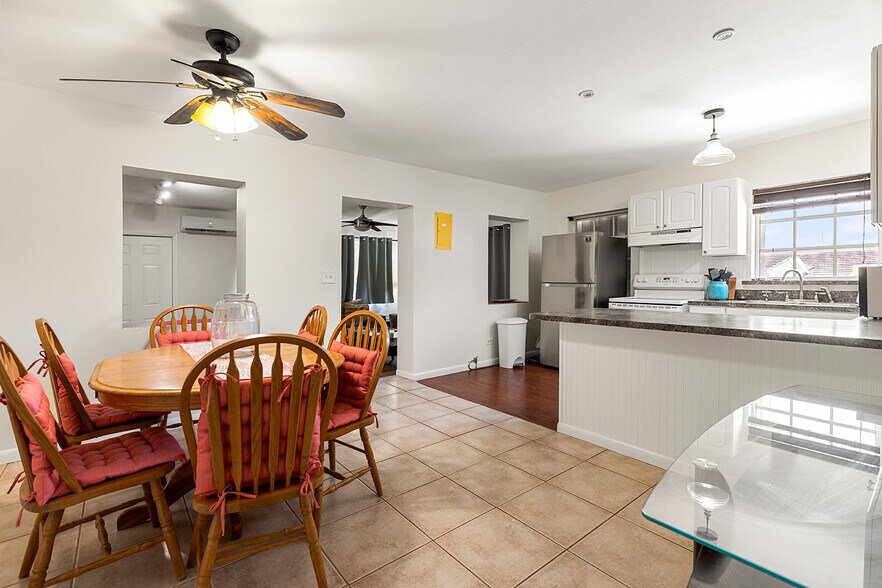 More Photos Of 2901 Overseas Hwy, Marathon Office Residential For Sale