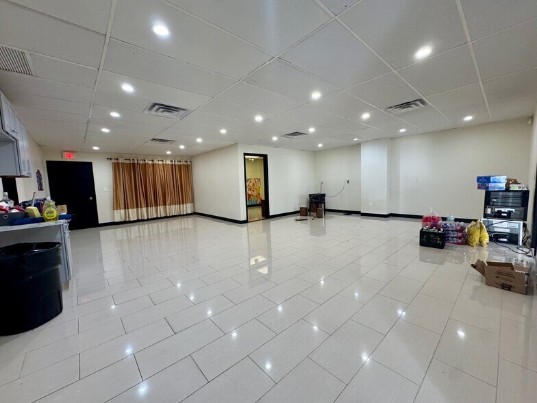 More Photos Of 1325 M St, Elmont Warehouse For Sale