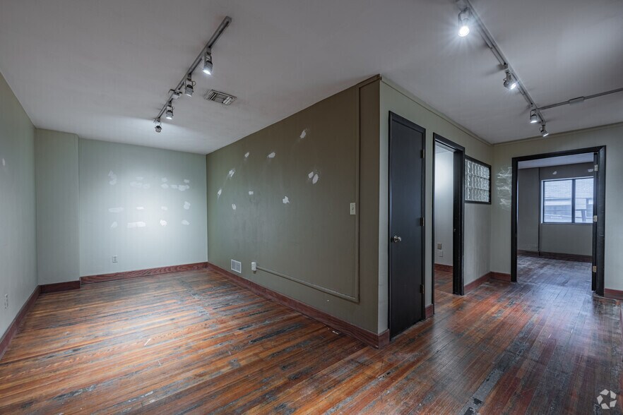 More Photos Of 816 5th Ave, Pittsburgh Office For Lease