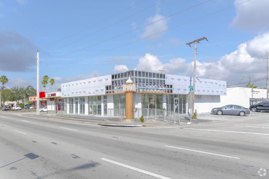 More Photos Of 475 NE 167th St, Miami Storefront For Lease