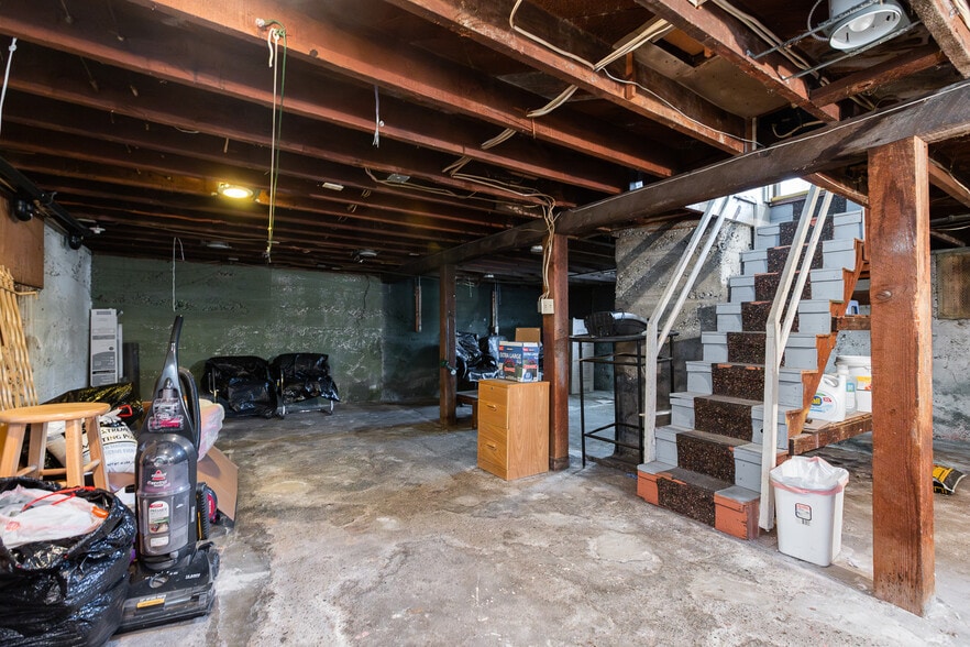 More Photos Of 3606 S 12th St, Tacoma Freestanding For Sale