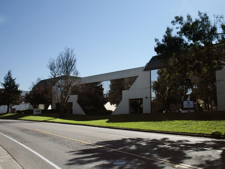 More Photos Of 1129 Industrial Ave, Petaluma Warehouse For Lease