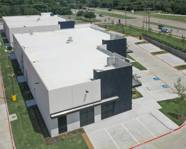 More Photos Of 240 W Exchange Pky, Allen Medical For Lease