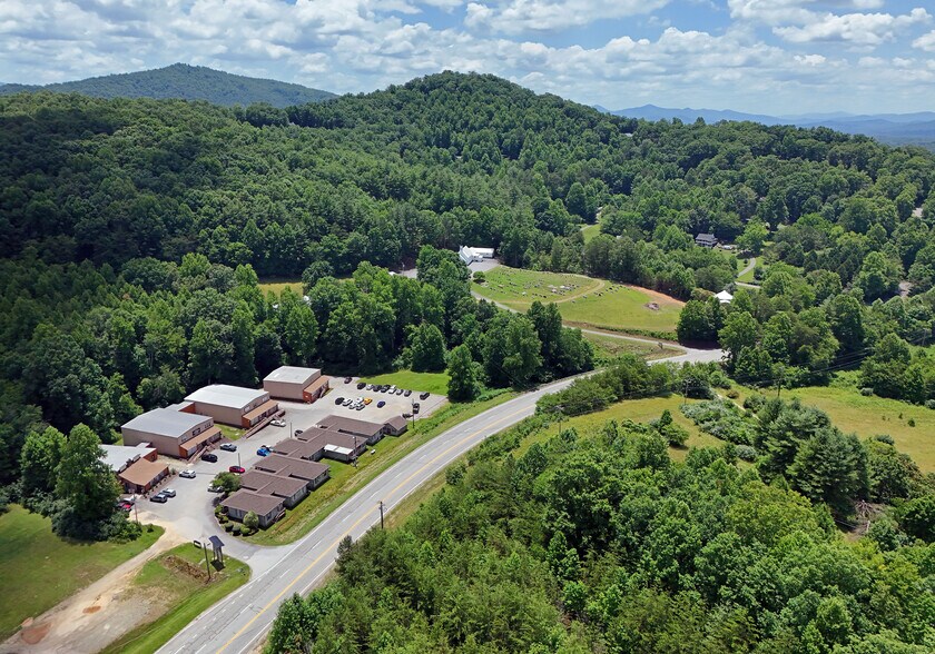 More Photos Of 3196 Highway 515 E, Blairsville Storefront For Lease