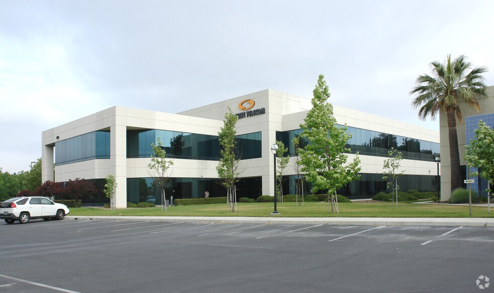 More Photos Of 302 Enzo Dr, San Jose Research And Development For Lease