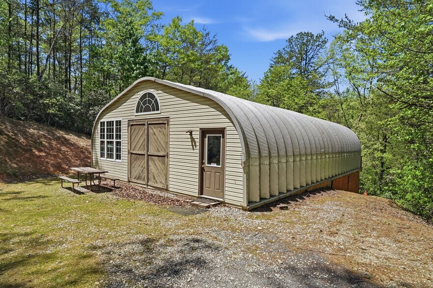More Photos Of 5730 Highway 356, Sautee Nacoochee Specialty For Sale