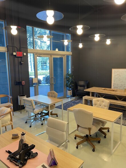 More Photos Of 110 Washington Ave, Miami Beach Apartments For Lease