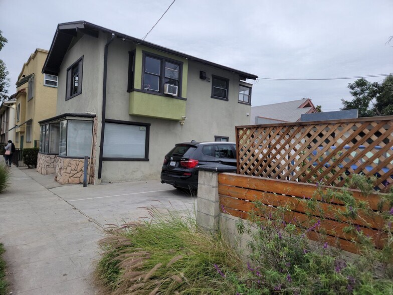 More Photos Of 702 Cedar Ave, Long Beach Storefront Retail Residential For Sale