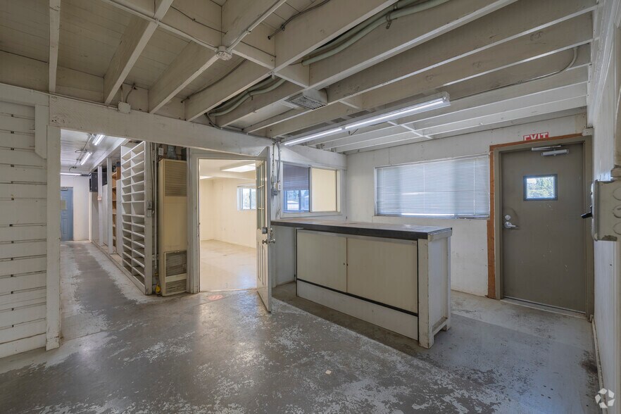 More Photos Of 2301 Napa Vallejo Hwy, Napa Manufacturing For Lease