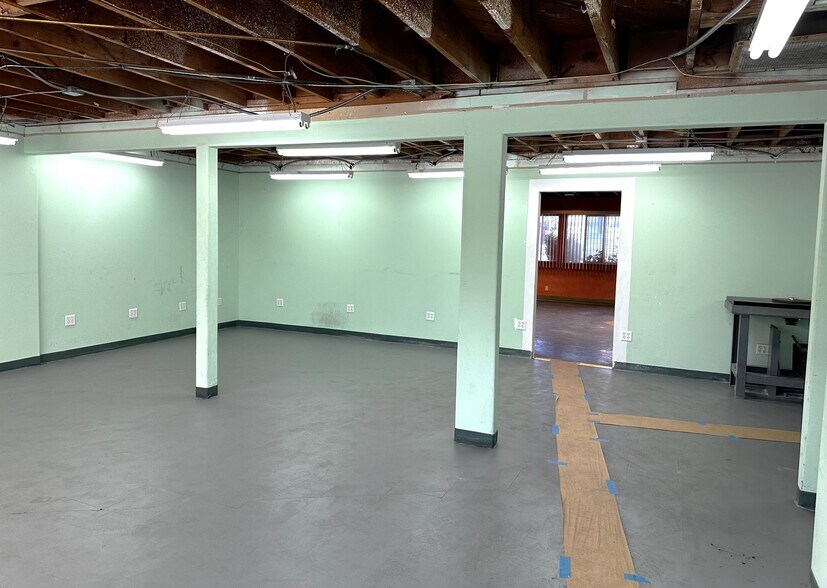 More Photos Of 6118 Venice Blvd, Los Angeles Office Residential For Lease