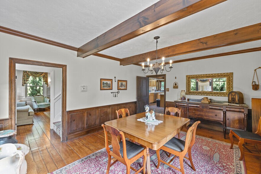 More Photos Of 40 Hospital Rd, Gettysburg Hotel For Sale