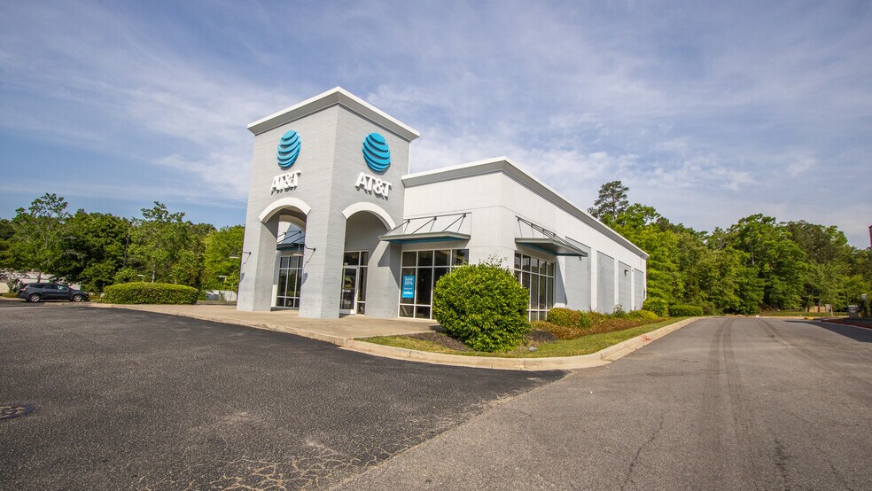 More Photos Of 239 Harbison Rd, Columbia Freestanding For Sale