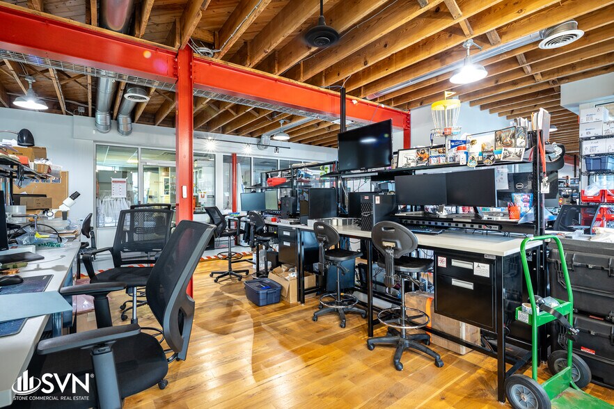 More Photos Of 611 Winchester Rd, Lexington Loft Creative Space For Lease