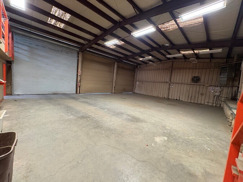 More Photos Of 41993 El Camino Real, Greenfield Warehouse For Sale