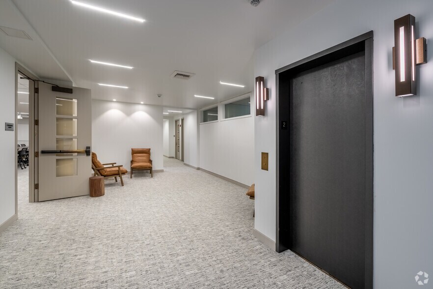 More Photos Of 15325 SE 30th Pl, Bellevue Unknown For Lease