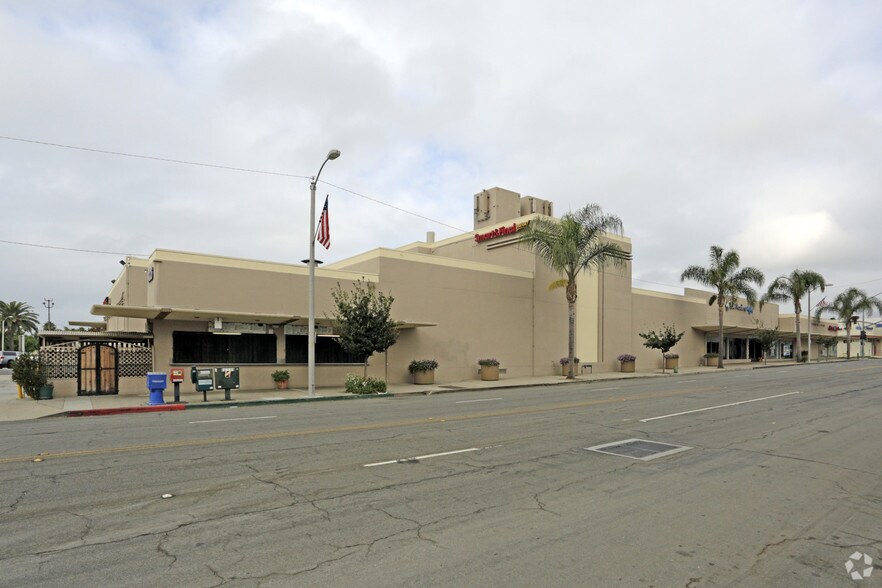 More Photos Of 2750-2770 E Main St, Ventura General Retail For Lease