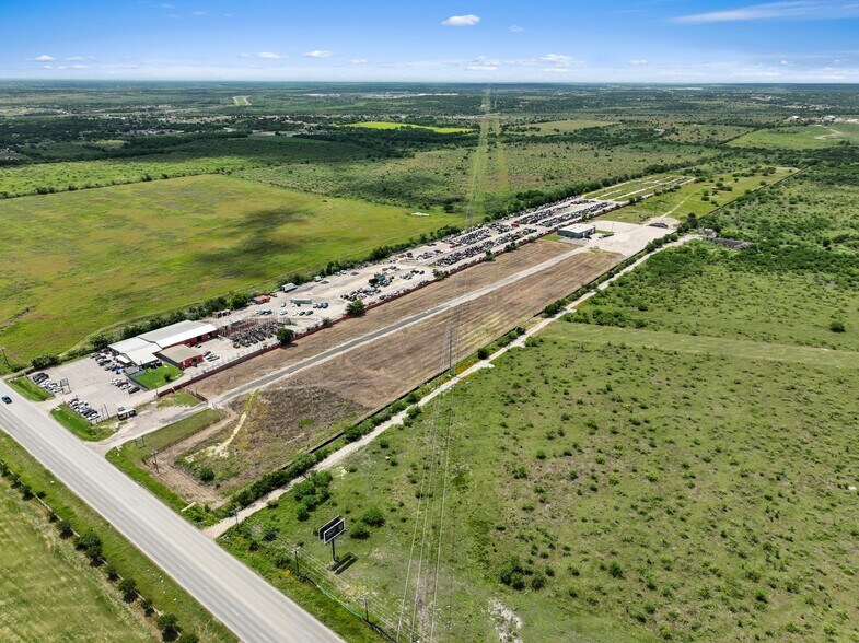 More Photos Of 9605 Fm 812, Austin Warehouse For Lease