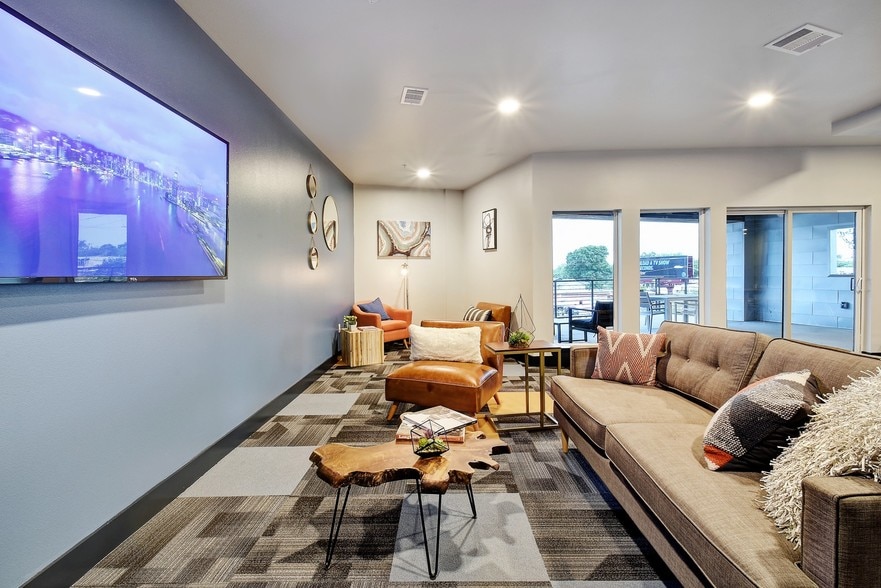 More Photos Of 6444 Burnet Rd, Austin Apartments For Sale