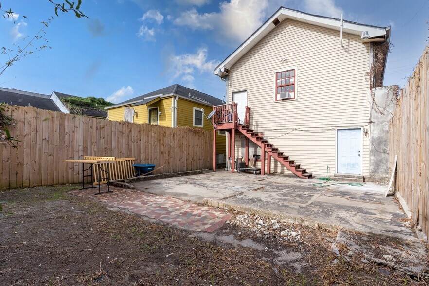 More Photos Of 1468 N Claiborne Ave, New Orleans Office Residential For Sale