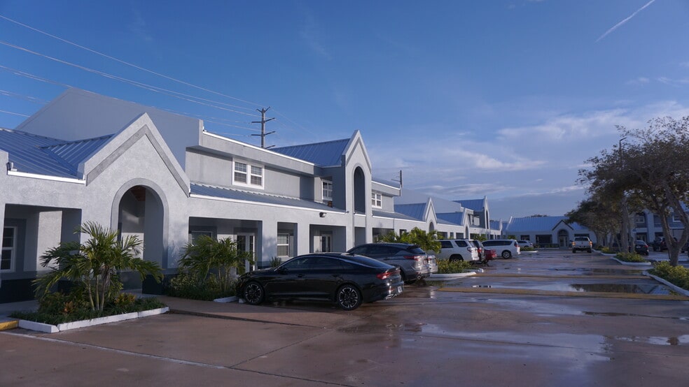 More Photos Of 333 17th St, Vero Beach Medical For Lease