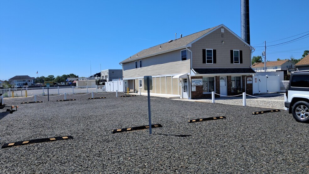 More Photos Of 3103 Veeder Ave, Toms River Office Residential For Sale
