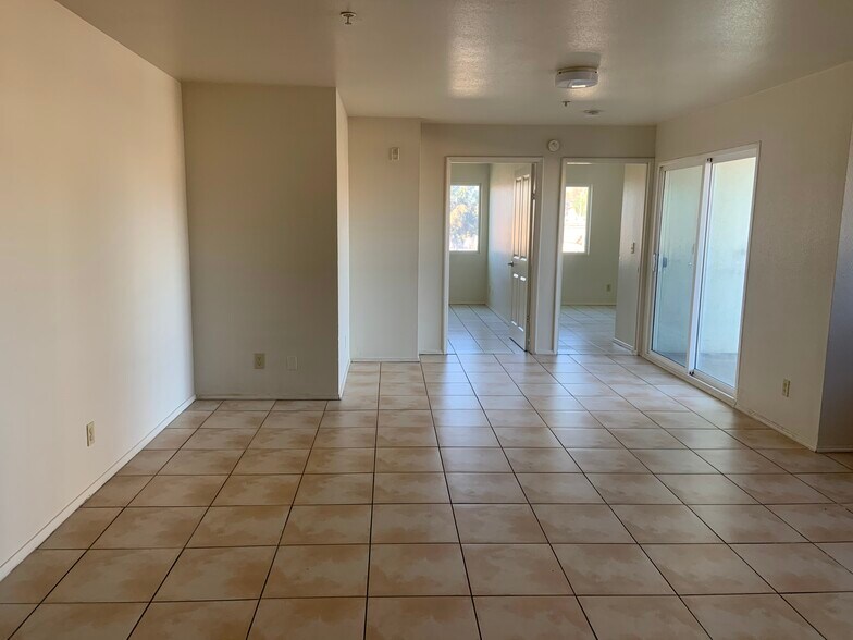 More Photos Of 6332 Brynhurst Ave, Los Angeles Apartments For Sale