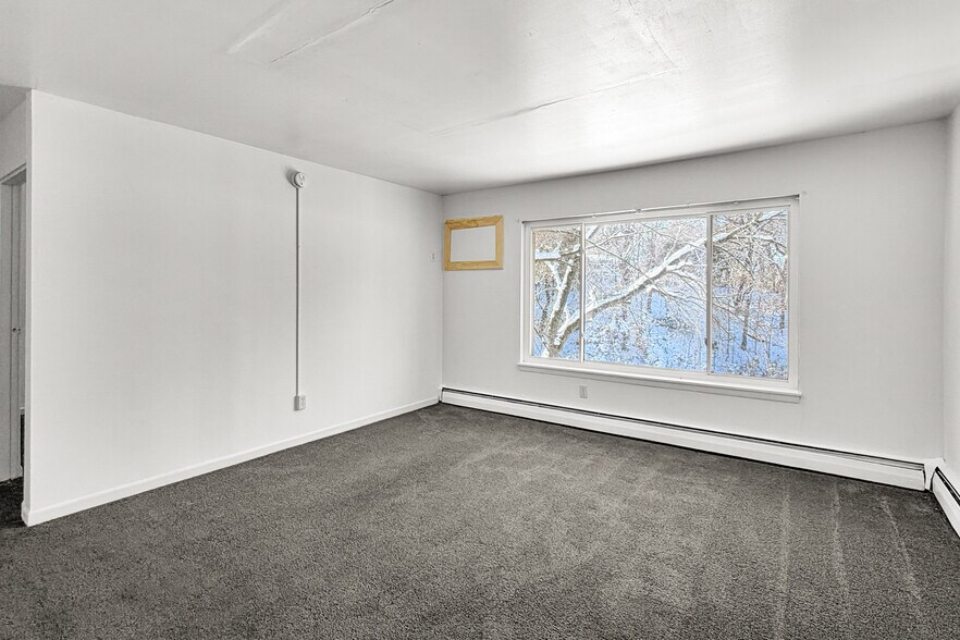 More Photos Of 1103 25th St, Rock Island Apartments For Sale