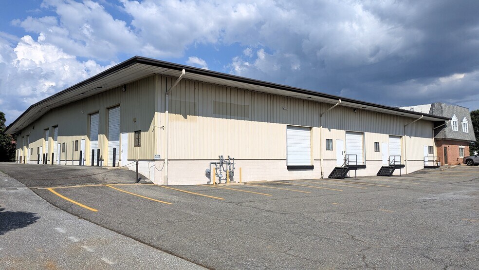 More Photos Of 7310 Grove Rd, Frederick Office For Lease