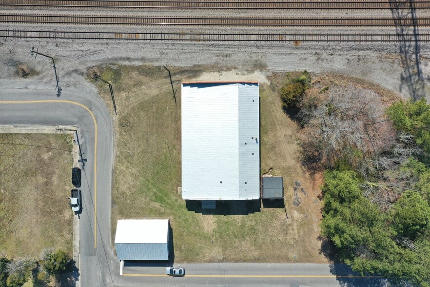 More Photos Of 300 Wilson Ave, Wakefield Sussex Self Storage For Sale