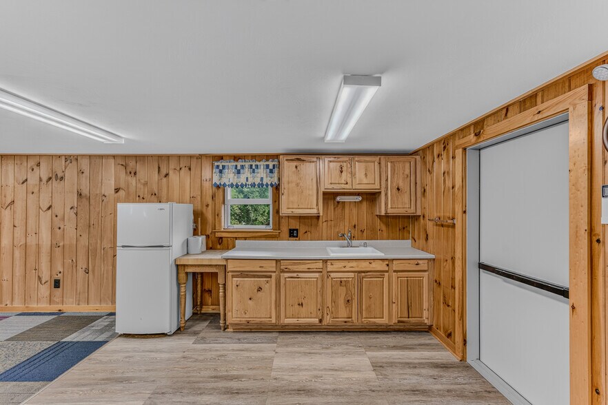 More Photos Of 15 Depot St, Rumney General Retail For Sale