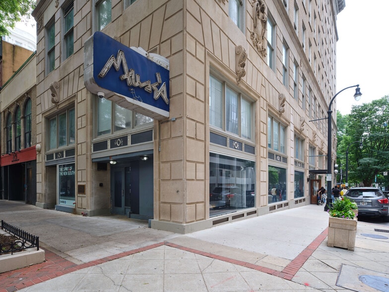 More Photos Of 50 Peachtree St NW, Atlanta Apartments For Lease