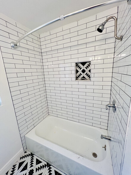 More Photos Of 1630 Harbor Dr, Clearwater Multifamily For Sale