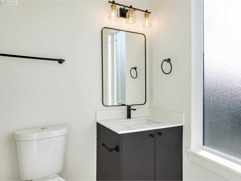 More Photos Of , Portland Multifamily For Sale