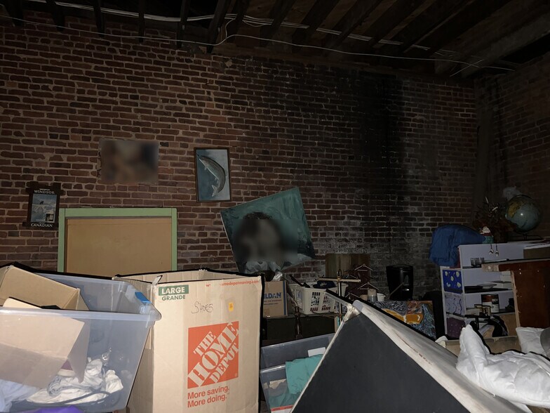 More Photos Of 79 E Main St, Buford Storefront For Sale