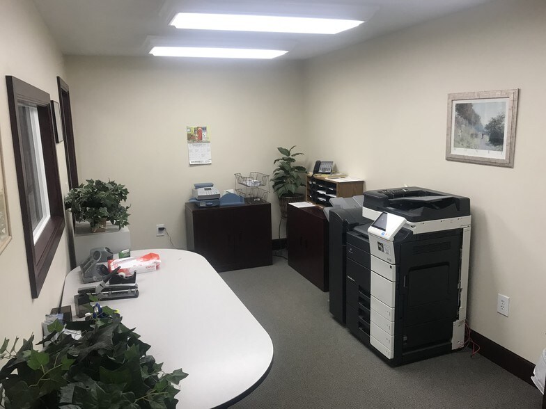 More Photos Of 208 W Main St, Elbridge Storefront Retail Office For Lease