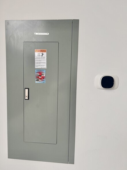 More Photos Of 24415 N 19th Ave, Phoenix Warehouse For Sale