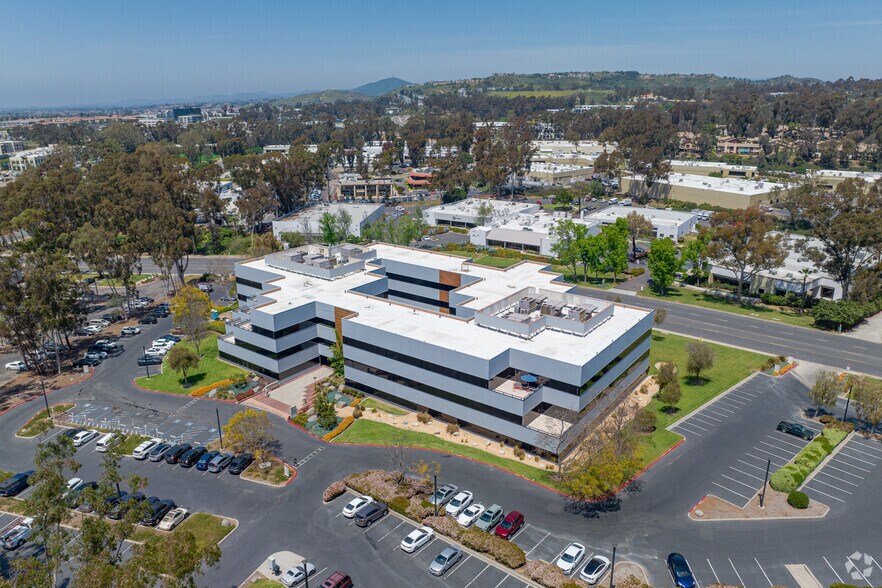 More Photos Of 10089 Willow Creek Rd, San Diego Office For Lease