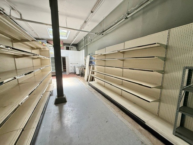 More Photos Of 5527 Geary Blvd, San Francisco Storefront Retail Residential For Lease