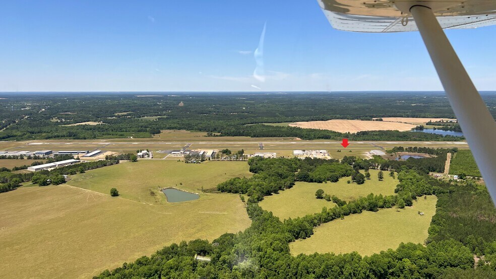 More Photos Of 100 Aviation (2) way, Eastman Land For Lease