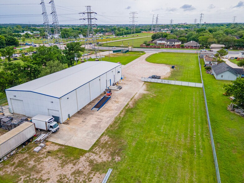 More Photos Of 1340 Highway 3 S, League City Freestanding For Sale