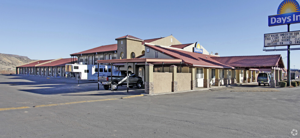 Primary Photo Of 1504 E Santa Fe Ave, Grants Hotel For Sale