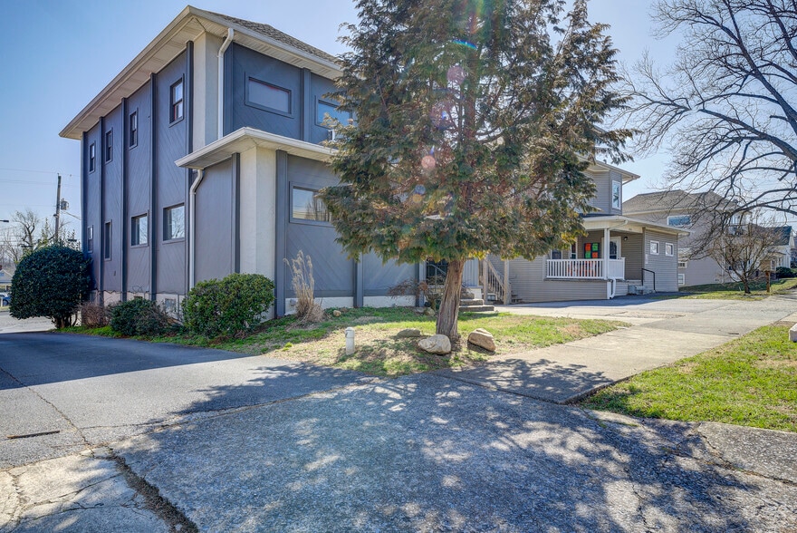 More Photos Of 200/204/206 Watauga Ave, Johnson City Apartments For Sale