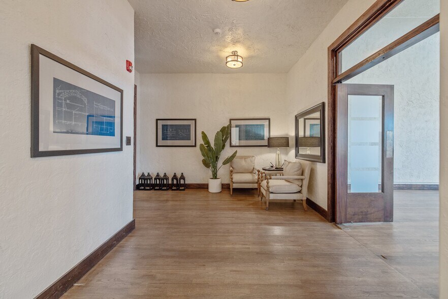 More Photos Of 128 S E St, Exeter Storefront For Sale