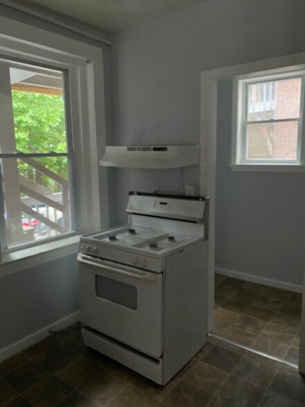 More Photos Of 57 Whiting St, New Britain Apartments For Lease