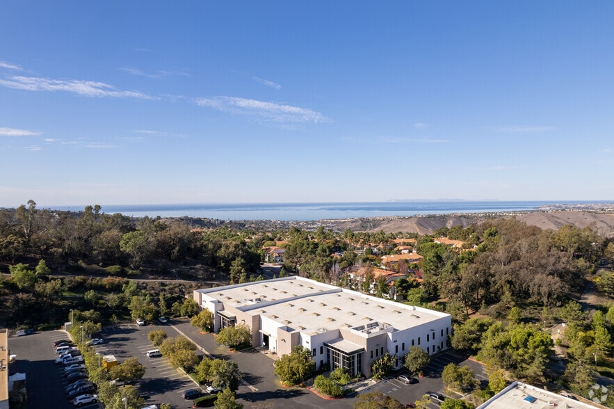 More Photos Of 120 Calle Iglesia, San Clemente Warehouse For Lease