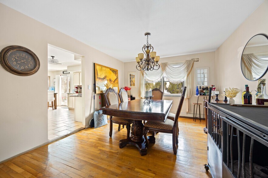 More Photos Of 146 Halpin Ave, Staten Island Multifamily For Sale