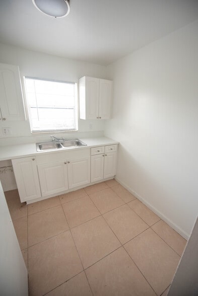 More Photos Of 3400-3460 NW 50th Ave, Lauderdale Lakes Apartments For Sale