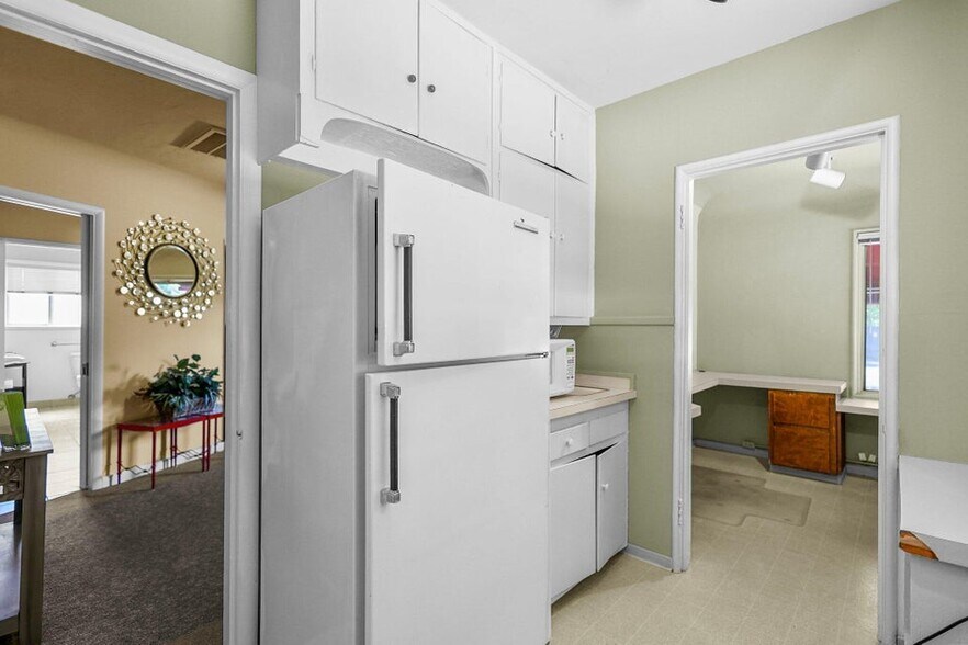 More Photos Of 1826 Sonoma St, Redding Healthcare For Sale