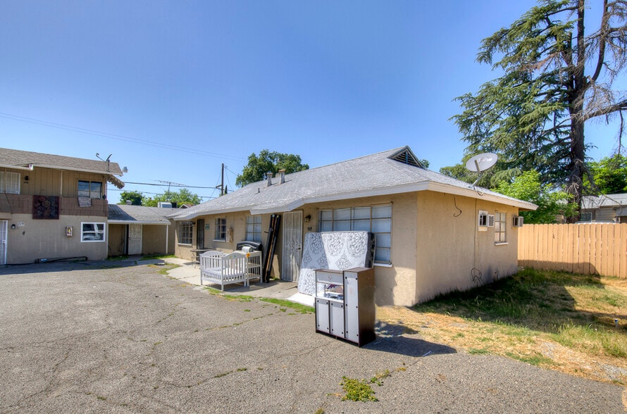 More Photos Of 329 N Glenn Ave, Fresno Apartments For Sale