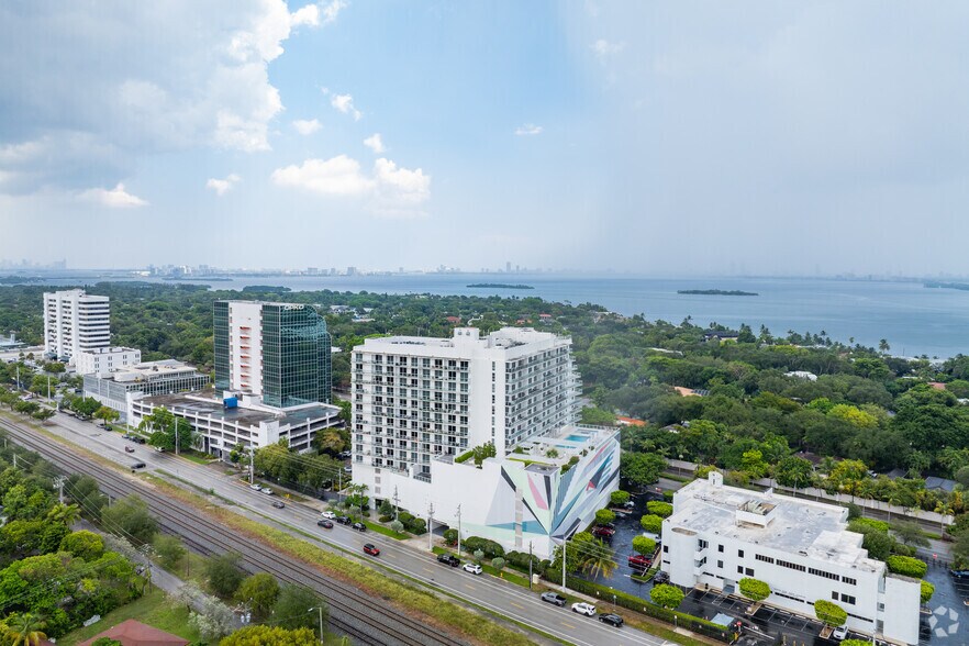 More Photos Of 4300 Biscayne Blvd, Miami Office Residential For Lease
